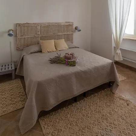Ca' De Mar Homestay